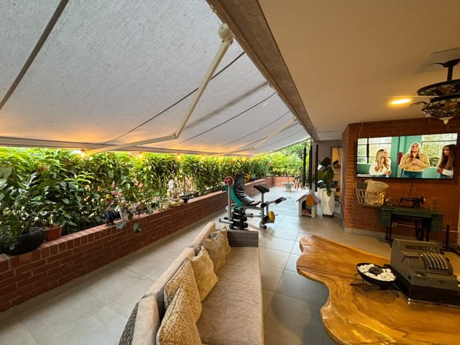 Apartamento de 3 alcobas en venta en Pance, Cali, 219 m² · foto 2 de 15