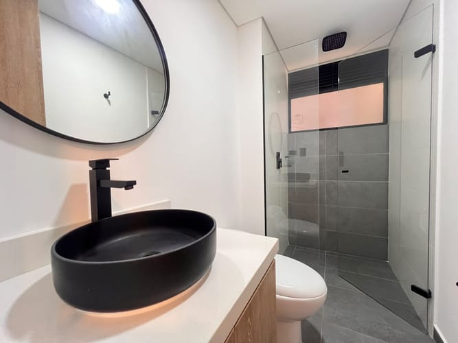 Apartamento de 2 alcobas en venta en Asomadera No.2, Medellín, 77 m² · foto 5 de 16