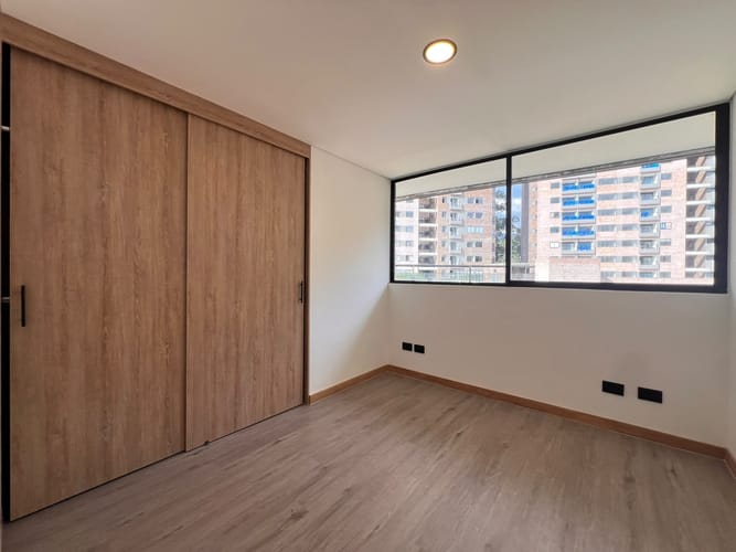 Apartamento de 2 alcobas en venta en Asomadera No.2, Medellín, 77 m² · foto 7 de 16