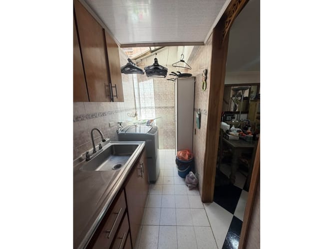Casa de 4 alcobas en venta en Modelia, Bogotá, 71 m² · foto 2 de 24