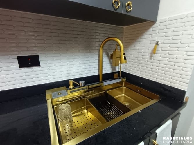 Apartaestudio en venta en La Candelaria, Medellín, 45 m² · foto 8 de 20
