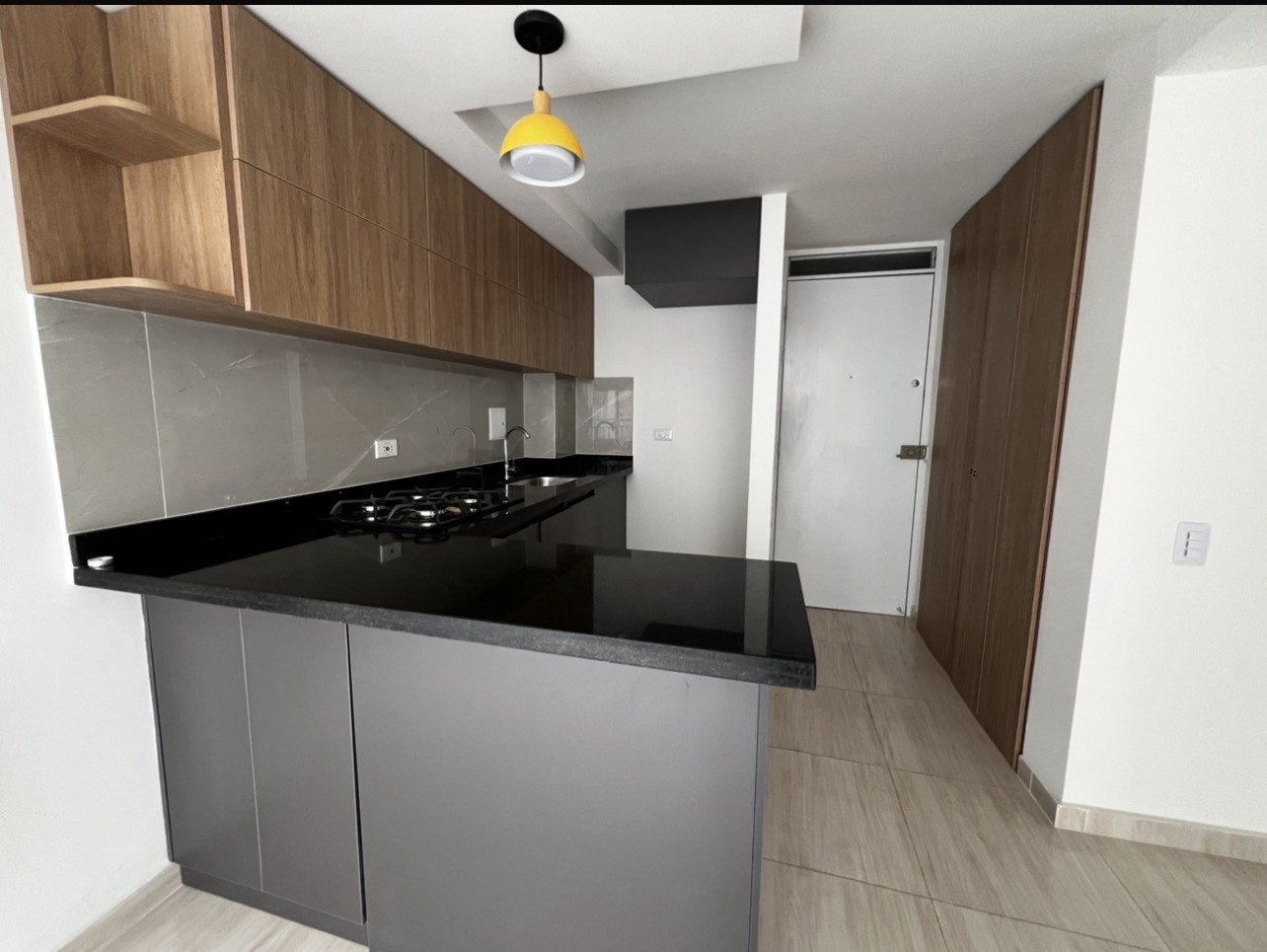 Apartamento en venta en Castilla, Bogotá · foto 2 de 9