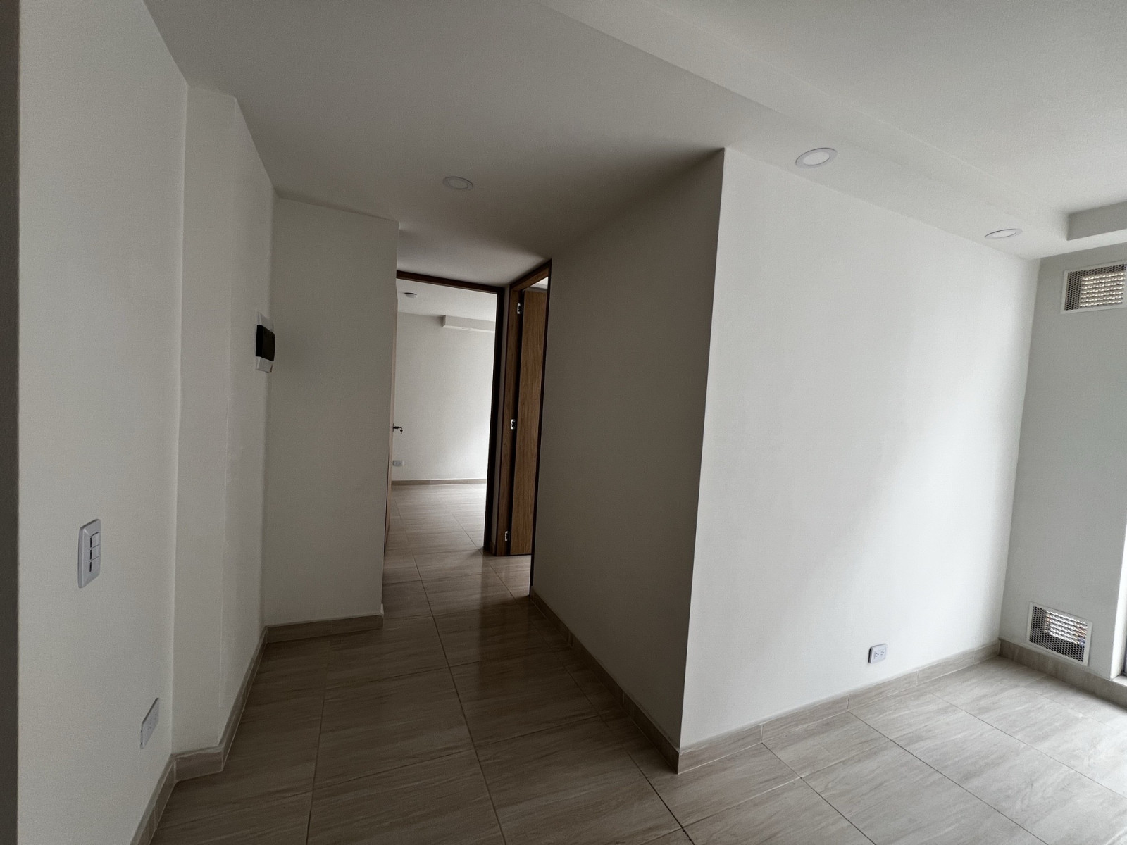 Apartamento en venta en Castilla, Bogotá · foto 4 de 9