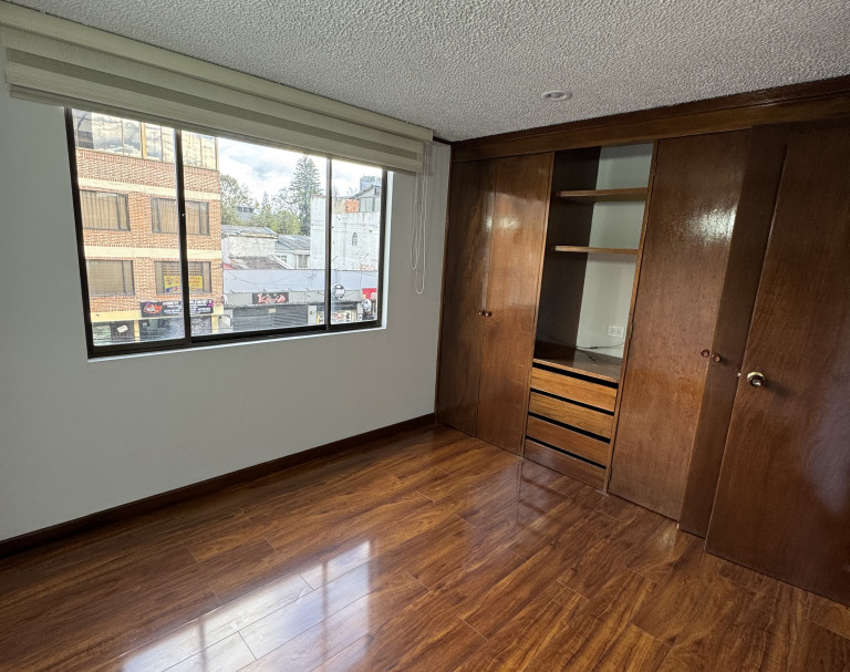 Apartamento en venta en Normandia, Bogotá · foto 8 de 19