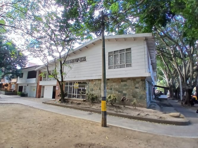 Local en arriendo en Estadio, Medellín, 720 m² · foto 5 de 10