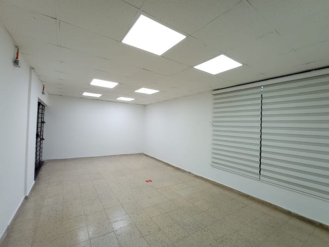 Local en arriendo en Estadio, Medellín, 720 m² · foto 9 de 10