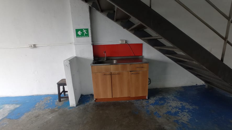 Bodega en arriendo en San Agustin, La Estrella, 160 m² · foto 3 de 12