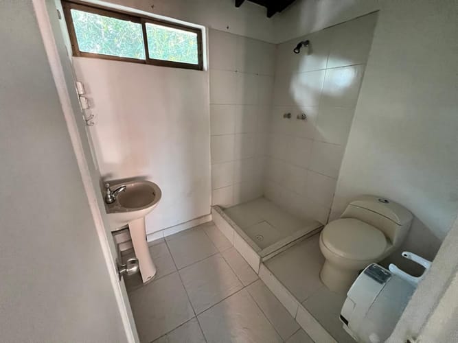 Local en arriendo en Estadio, Medellín, 280 m² · foto 4 de 20