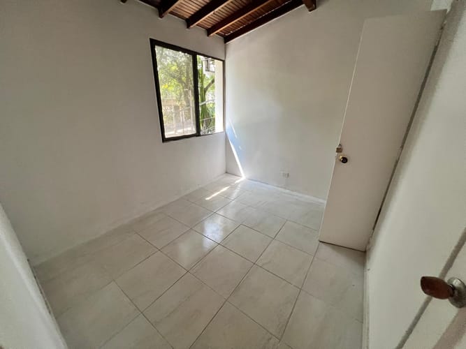 Local en arriendo en Estadio, Medellín, 280 m² · foto 5 de 20