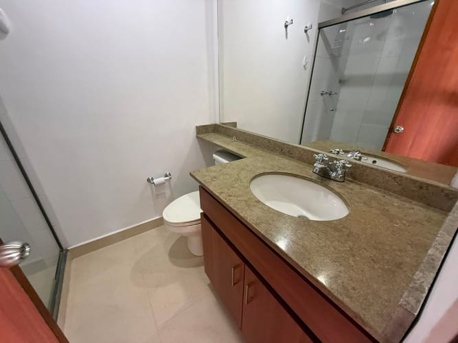 Apartamento de 2 alcobas en arriendo en Astorga, Medellín, 80 m² · foto 3 de 10