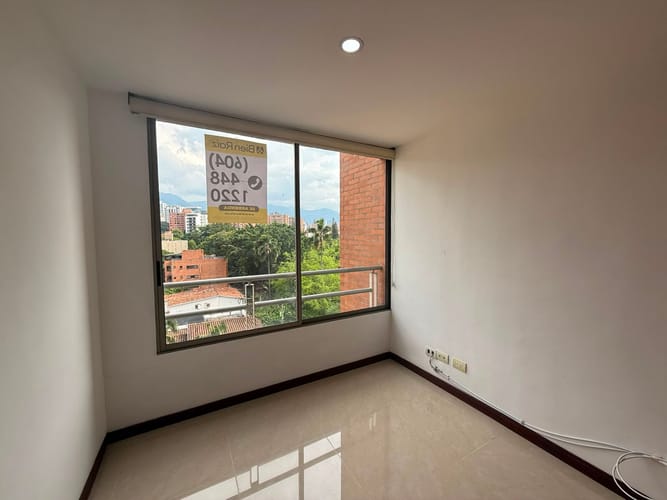 Apartamento de 2 alcobas en arriendo en Astorga, Medellín, 80 m² · foto 5 de 10