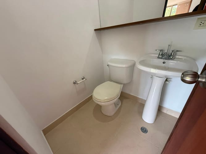 Apartamento de 2 alcobas en arriendo en Astorga, Medellín, 80 m² · foto 6 de 10