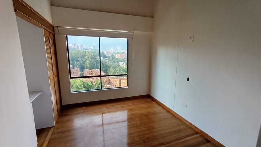 Apartamento de 3 alcobas en arriendo en El Diamante No. 2, Medellín, 106 m² · foto 6 de 15