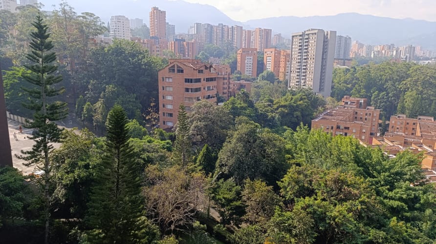 Apartamento de 3 alcobas en arriendo en El Diamante No. 2, Medellín, 106 m² · foto 10 de 15