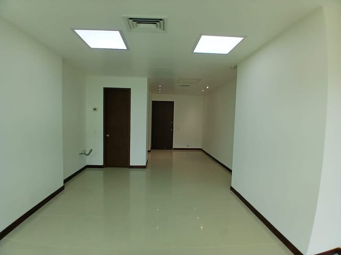 Oficina en arriendo en Los Naranjos, Medellín, 35 m² · foto 6 de 10