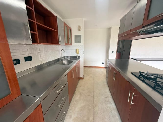 Apartamento de 2 alcobas en arriendo en Astorga, Medellín, 74 m² · foto 5 de 13