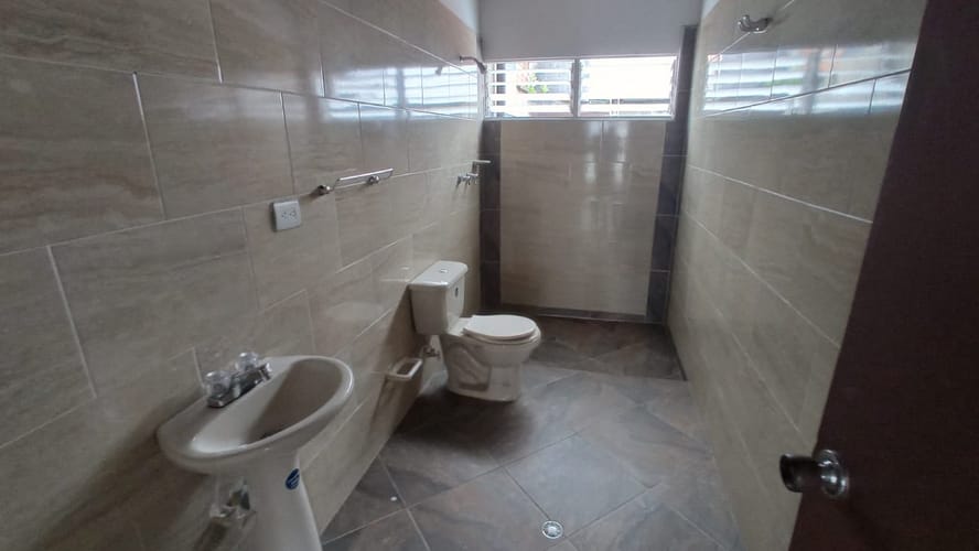 Local en arriendo en Calasanz, Medellín, 330 m² · foto 4 de 11