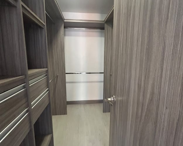 Apartamento de 2 alcobas en arriendo en Camino Verde, Envigado, 94 m² · foto 9 de 10
