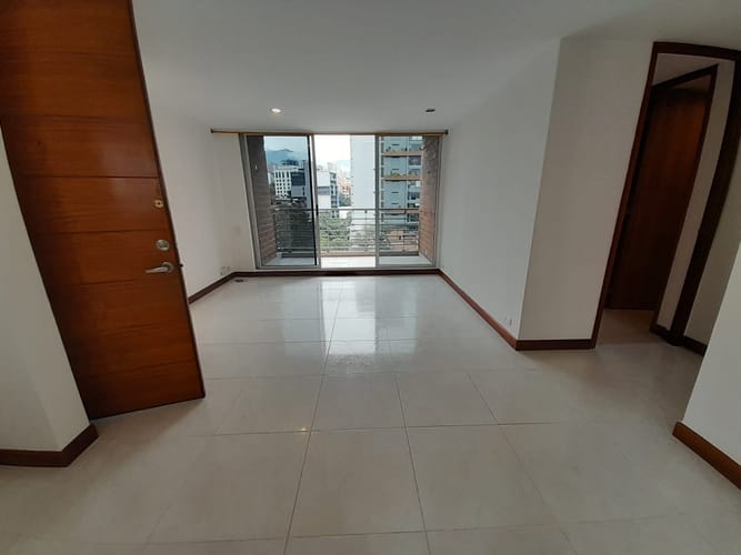 Apartamento de 2 alcobas en arriendo en Astorga, Medellín, 70 m² · foto 3 de 14