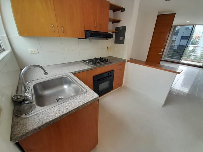 Apartamento de 2 alcobas en arriendo en Astorga, Medellín, 70 m² · foto 6 de 14