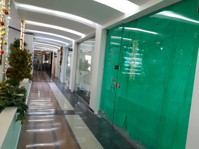 Local en arriendo en Los Balsos, Medellín, 35 m² · foto 3 de 4