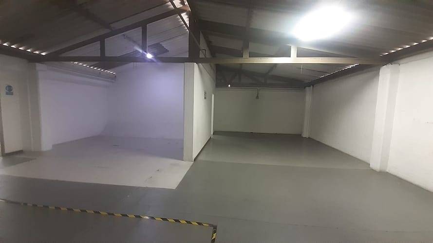Local en arriendo en Campo Amor, Medellín, 1116 m² · foto 4 de 13