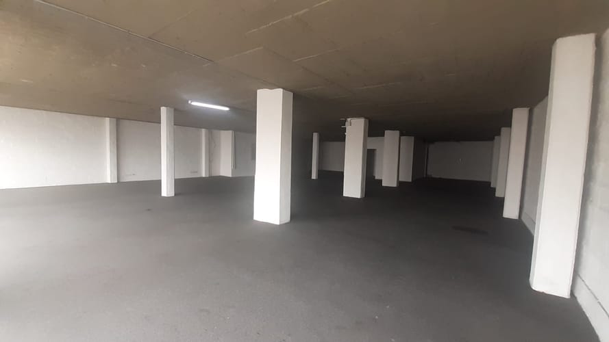 Local en arriendo en Campo Amor, Medellín, 1116 m² · foto 5 de 13