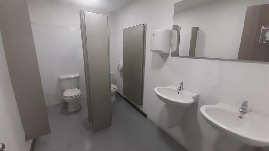 Local en arriendo en Campo Amor, Medellín, 1116 m² · foto 6 de 13