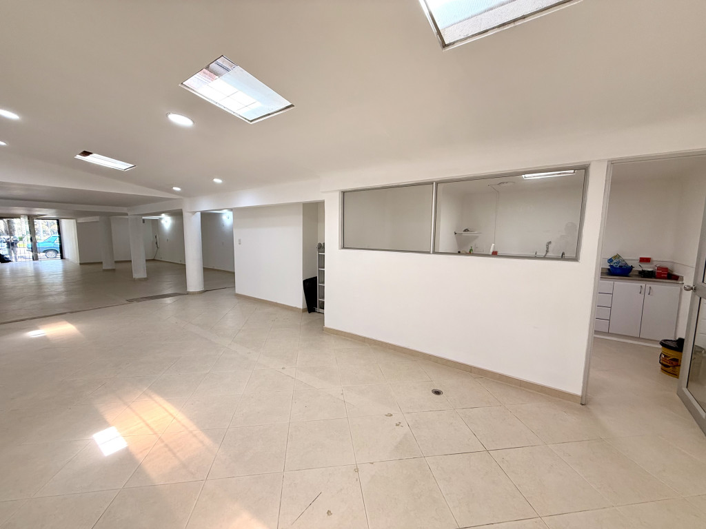 Casa en venta en Polo Club, Bogotá · foto 7 de 24