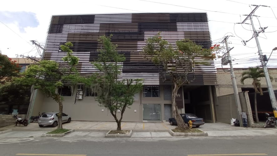 Oficina en arriendo en La Esmeralda, Itagüí, 200 m² · foto 3 de 6