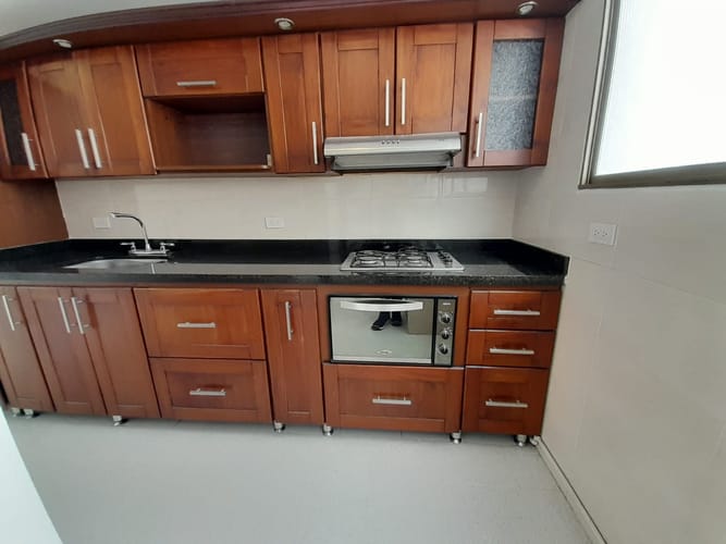 Apartamento de 3 alcobas en arriendo en El Diamante No. 2, Medellín, 84 m² · foto 3 de 18