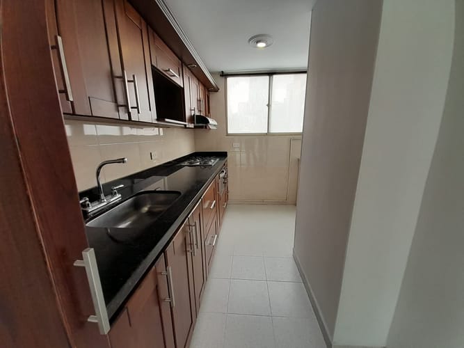 Apartamento de 3 alcobas en arriendo en El Diamante No. 2, Medellín, 84 m² · foto 5 de 18