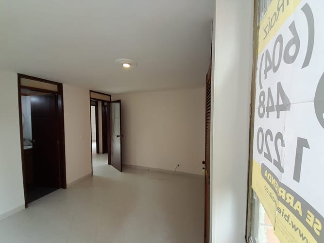 Apartamento de 3 alcobas en arriendo en El Diamante No. 2, Medellín, 84 m² · foto 11 de 18