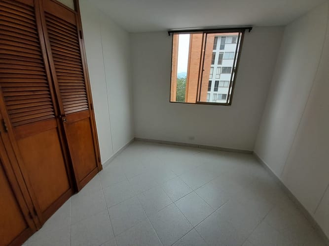 Apartamento de 3 alcobas en arriendo en El Diamante No. 2, Medellín, 84 m² · foto 12 de 18