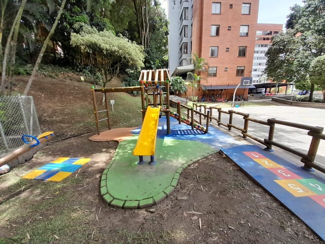 Apartamento de 3 alcobas en arriendo en El Diamante No. 2, Medellín, 84 m² · foto 17 de 18