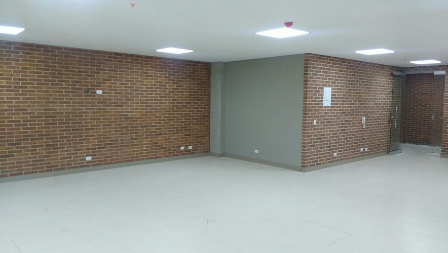 Oficina en arriendo en Lalinde, Medellín, 96 m² · foto 4 de 10