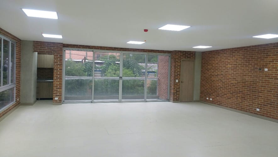 Oficina en arriendo en Lalinde, Medellín, 96 m² · foto 10 de 10
