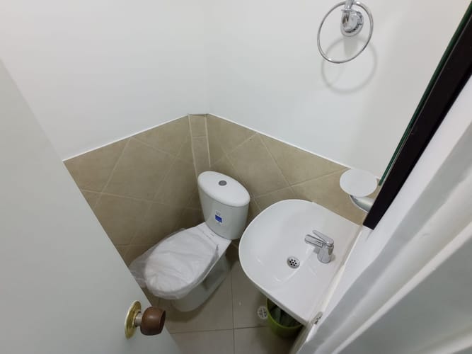 Local en arriendo en El Poblado, Medellín, 50 m² · foto 2 de 6