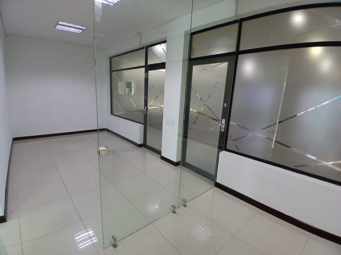 Local en arriendo en Los Balsos, Medellín, 92 m² · foto 6 de 10