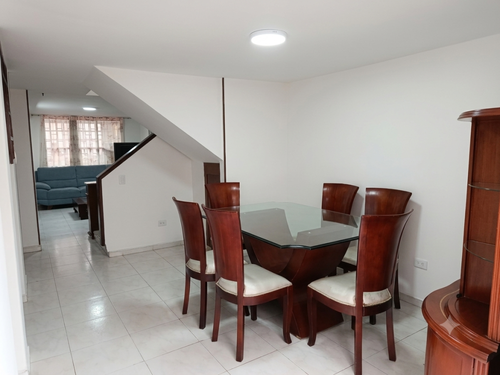 Casa en venta en Engativá, Bogotá · foto 2 de 23