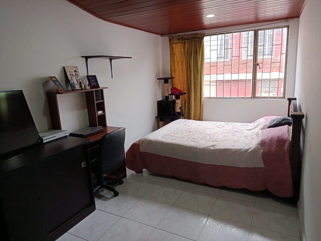 Casa en venta en Engativá, Bogotá · foto 4 de 23