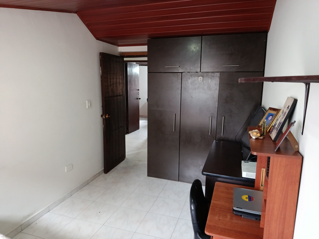 Casa en venta en Engativá, Bogotá · foto 14 de 23