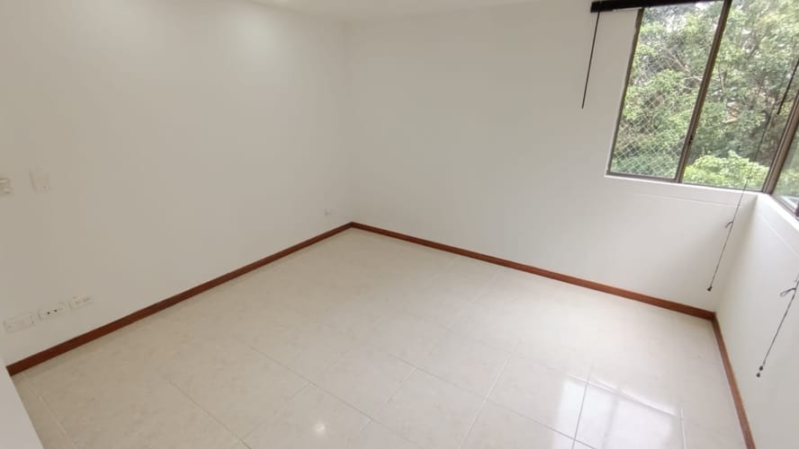 Apartamento de 3 alcobas en arriendo en Los Balsos, Medellín, 128 m² · foto 6 de 17