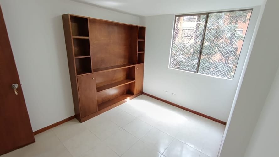Apartamento de 3 alcobas en arriendo en Los Balsos, Medellín, 128 m² · foto 8 de 17