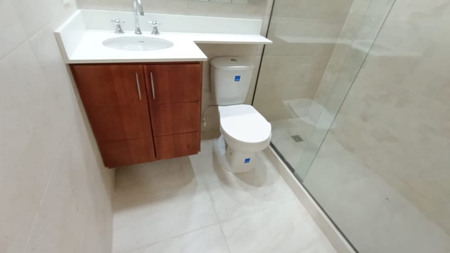 Apartamento de 3 alcobas en arriendo en Los Balsos, Medellín, 128 m² · foto 14 de 17
