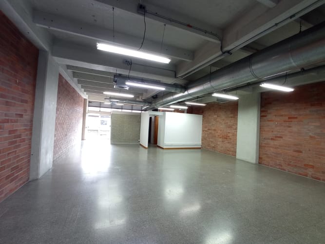 Local en arriendo en Santa Fe, Medellín, 196 m² · foto 4 de 5