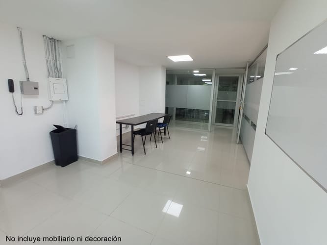 Oficina en arriendo en Suramericana, Medellín, 34 m² · foto 3 de 5