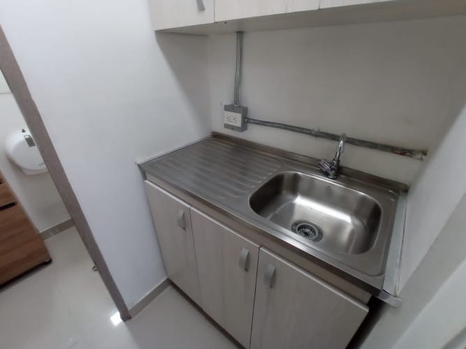 Oficina en arriendo en Suramericana, Medellín, 34 m² · foto 3 de 6