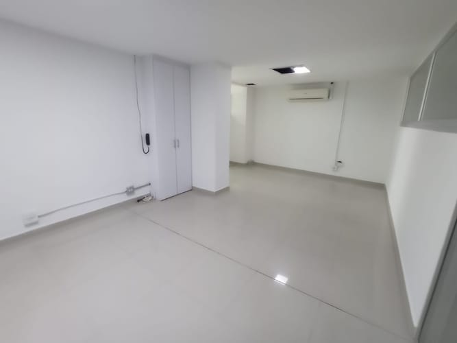 Oficina en arriendo en Suramericana, Medellín, 84 m² · foto 5 de 10