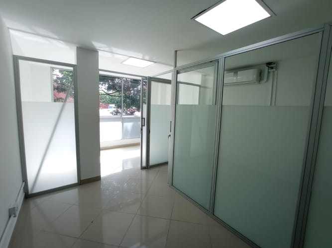 Oficina en arriendo en Suramericana, Medellín, 84 m² · foto 6 de 10